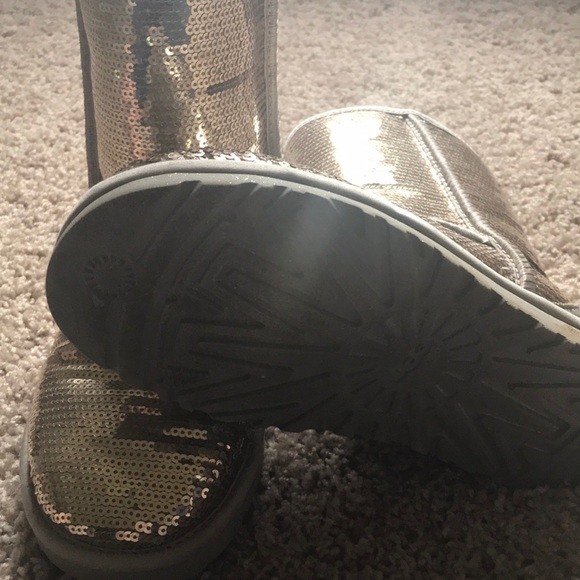 Ugg boots - Picture 3 of 3